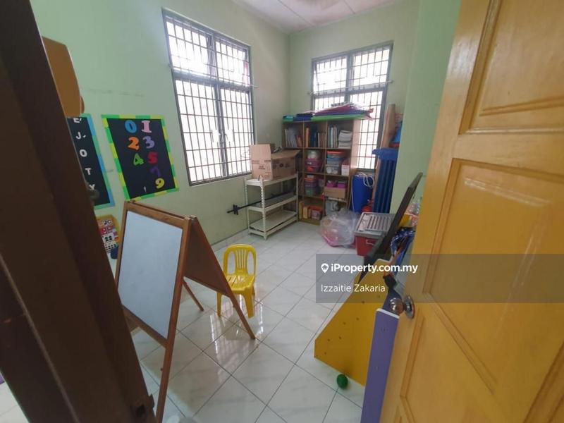 1-storey Terraced House for Sale in End Lot Terrace Seksyen 4 Bangi, Bangi by Izzaitie Zakaria - iProperty.com.my