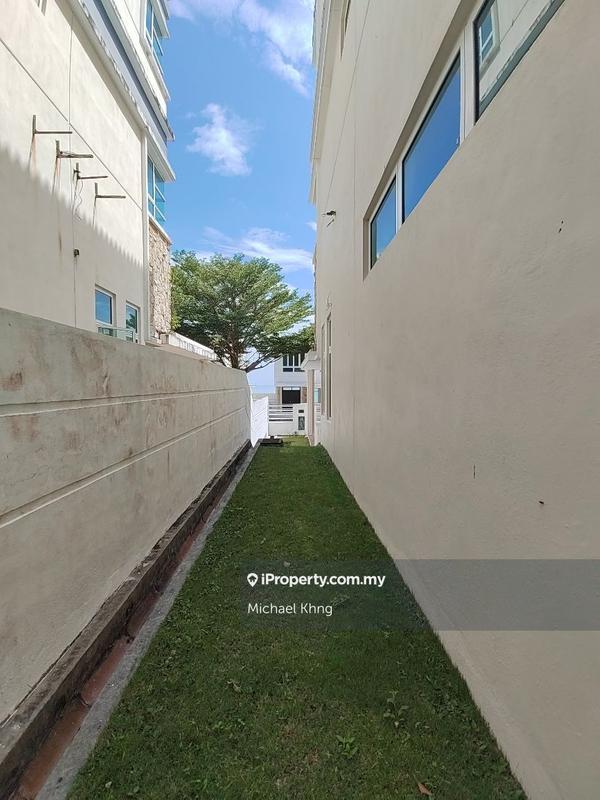 Bungalow House for Sale in Batu Feringghi, Penang by Michael Khng - iProperty.com.my