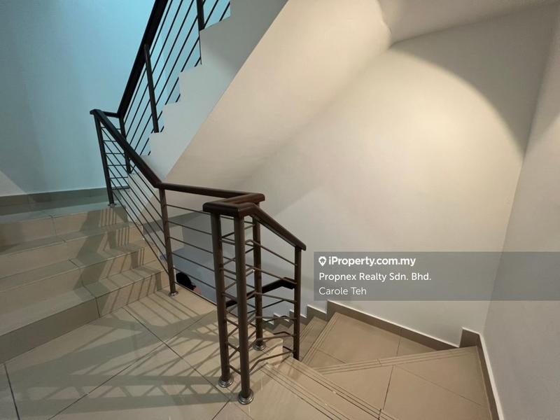 Rumah Berangkai 3 Tingkat untuk Dijual di Bandar Kinrara Seksyen 1, Bandar Kinrara oleh Carole Teh - iProperty.com.my
