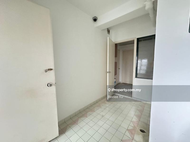 For Sale - 202 DC (Desa Cahaya)