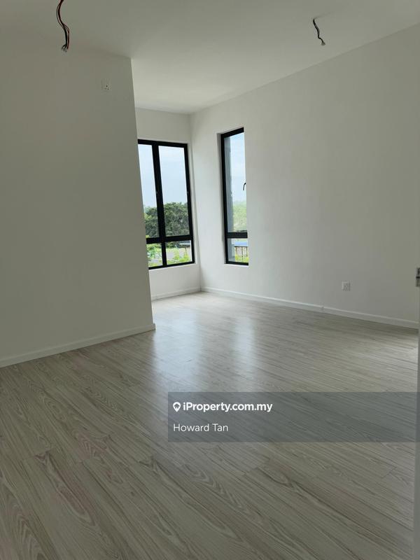Semi-Detached House for Sale in Kemayan Height, Seremban 2 by Howard Tan - iProperty.com.my