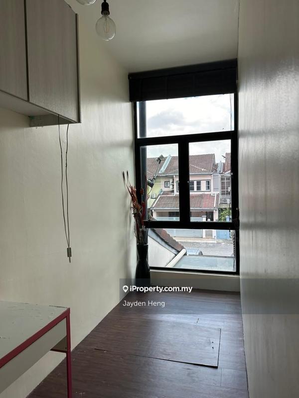 Rumah Berangkai 2 Tingkat untuk Dijual di Usj 22, Subang Jaya oleh Jayden Heng - iProperty.com.my