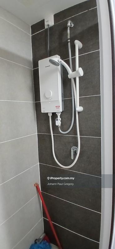 Service Residence for Rent in Pinnacle Petaling Jaya by Johann Paul Gregory - iProperty.com.my