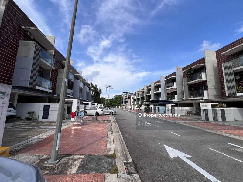 Rumah Bandar untuk Dijual di The Vale @ Sutera Damansara Damai Pj, Damansara Damai oleh JH Tee - iProperty.com.my