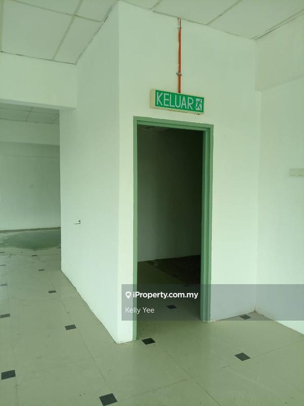 Kedai untuk Dijual di 3 Storey Endlot Shoplot @ Taman Seluang for Sale, Kulim oleh Kelly Yee - iProperty.com.my