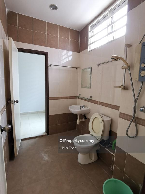 3-storey Terraced House for Sale in Bayan Lepas, Sungai Ara by Chris Teoh - iProperty.com.my