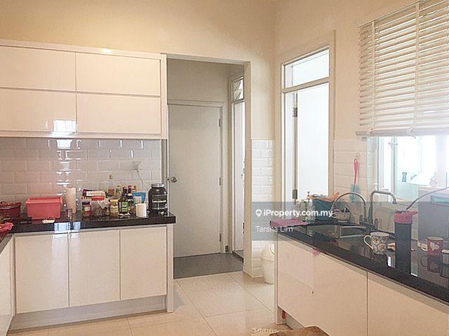 Kondominium untuk Dijual di Surian Residences oleh Tarsha Lim - iProperty.com.my