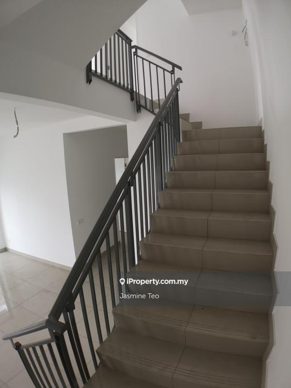 Semi-Detached House for Sale in Setia Utama, Setia Alam by Jasmine Teo - iProperty.com.my