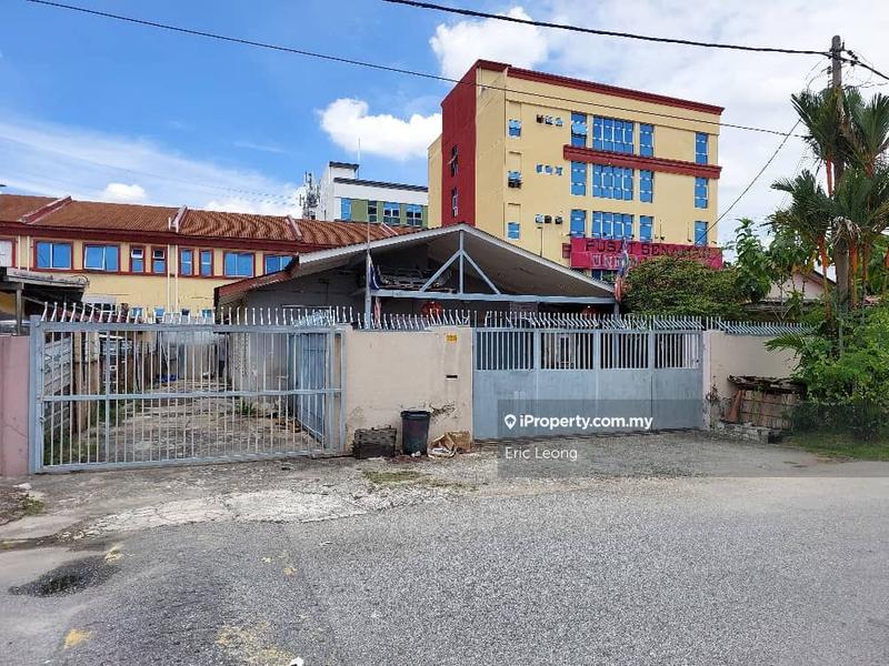 Bungalow House untuk Dijual di Taman Ampang Indah oleh Eric Leong - iProperty.com.my