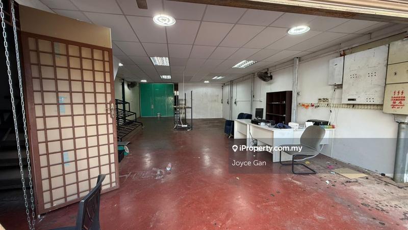 For Rent - Taman Mount Austin