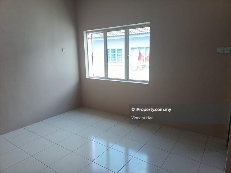 Townhouse for Sale in Taman Permatang Maju, Sitiawan by Vincent Har - iProperty.com.my
