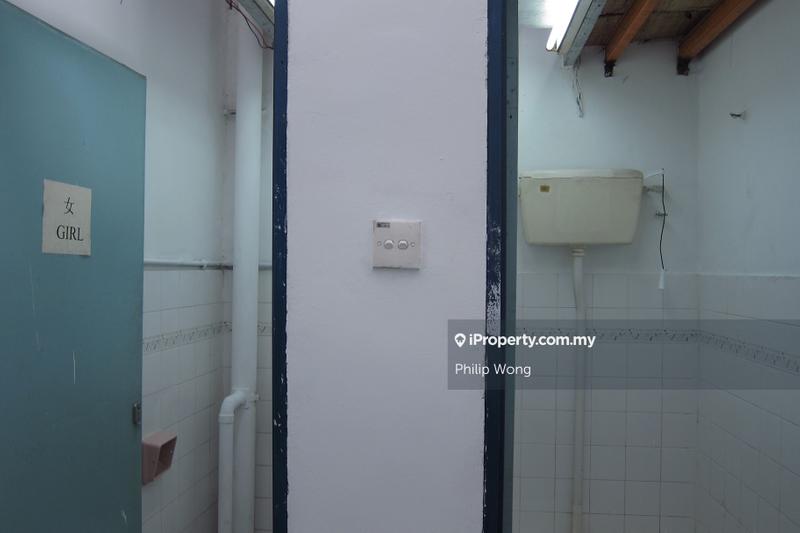 Terrace Factory for Sale in Taman Perindustrian Bukit Serdang, Seri Kembangan by Philip Wong - iProperty.com.my