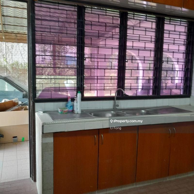 Bungalow House for Sale in Taman Bukit Seputeh, Seputeh by Li Fong - iProperty.com.my