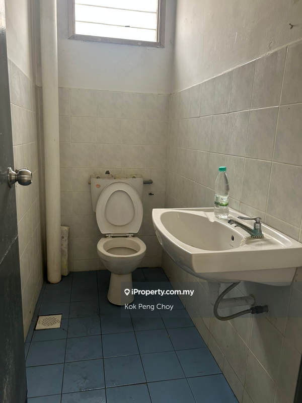 Rumah Teres 2-Tingkat untuk Dijual di Lestari Putra, Seri Kembangan oleh Kok Peng Choy - iProperty.com.my