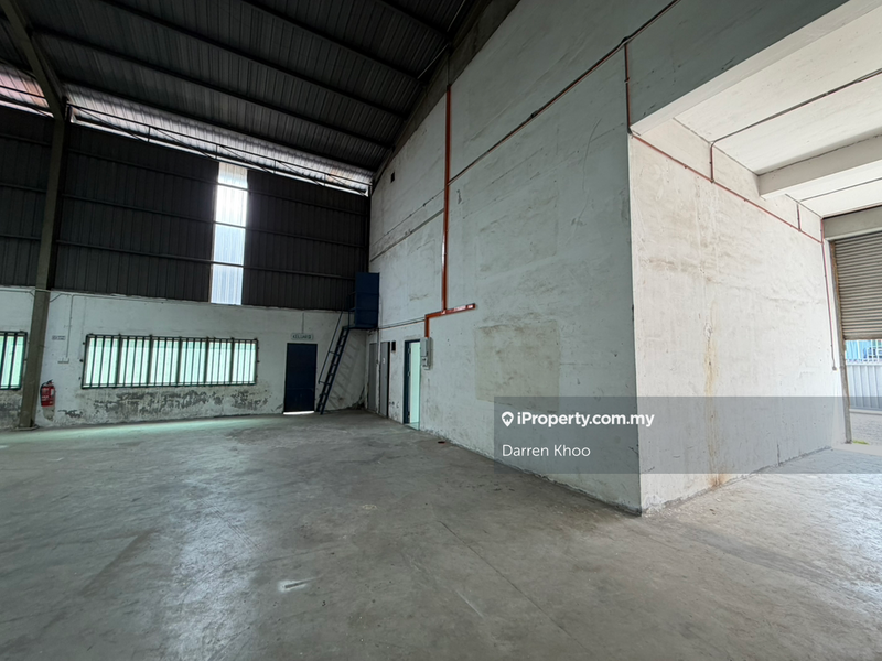 For Rent - Pandamaran 1.5 Storey Semi-D Factory Warehouse Land size 9k+ sqft