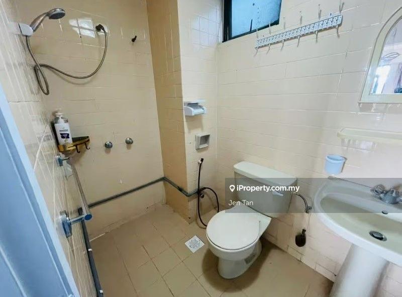 Apartment for Rent in Kempas Apartment by Jen Tan - iProperty.com.my
