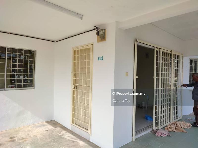 Rumah Berkembar untuk Dijual di Green Street Homes, Seremban 2 oleh Cynthia Tay - iProperty.com.my