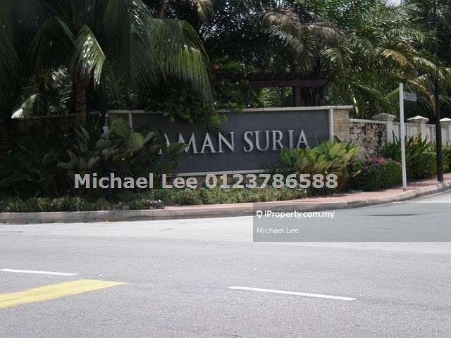 Aman Suria Damansara is gated & guarded commuity.
