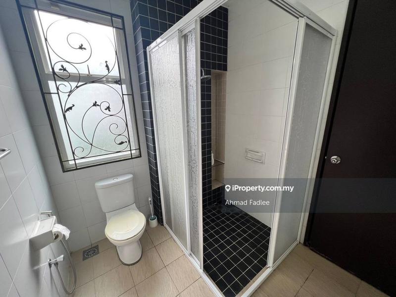 Bungalow House untuk Dijual di Kayangan Heights, Shah Alam oleh Ahmad Fadlee - iProperty.com.my