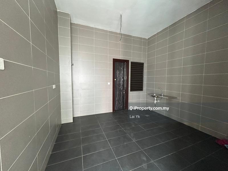 Rumah Berkembar untuk Dijual di Putra Heights, Subang Jaya oleh Lai Yk - iProperty.com.my
