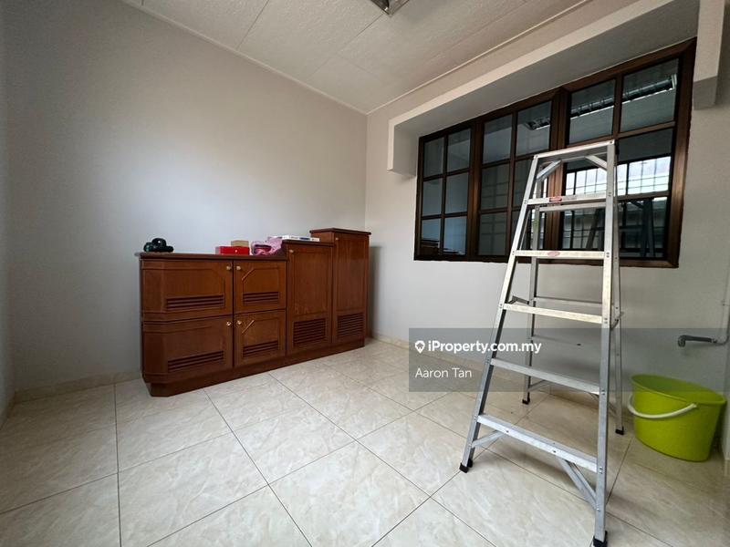 Semi-Detached House for Sale in Medan Lapangan Legenda, Ipoh by Aaron Tan - iProperty.com.my