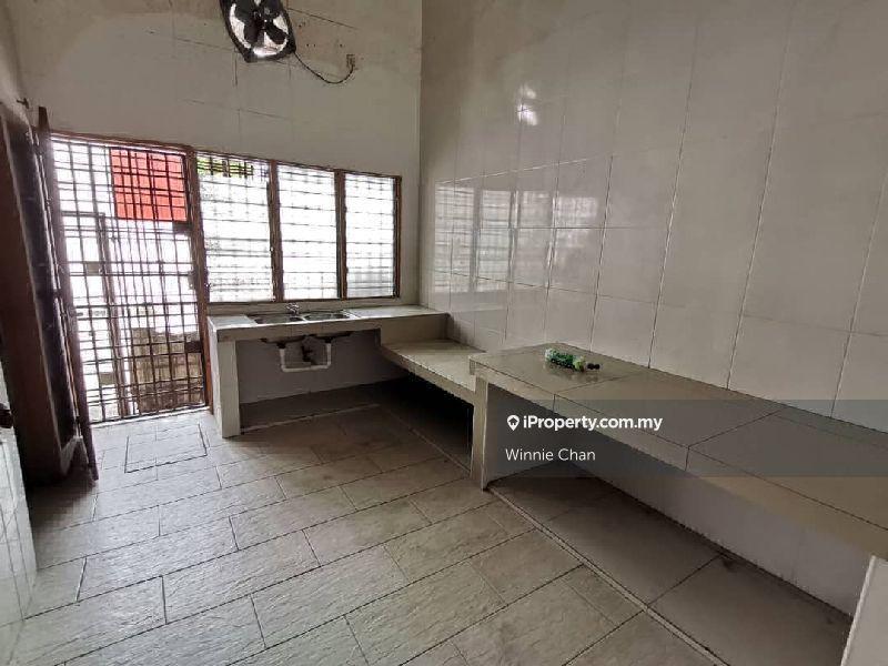 Shop for Sale in Taman Rasi Jaya, Menglembu by Winnie Chan - iProperty.com.my