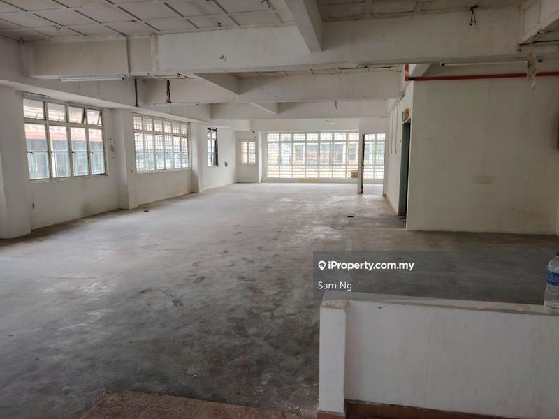 For Rent - USJ 9 Subang Jaya's 3 Storey Shop For Rent