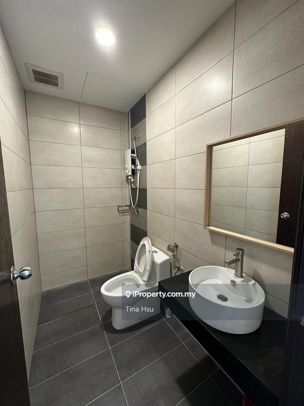 Service Residence for Sale in Molek Regency by Tina Hsu - iProperty.com.my
