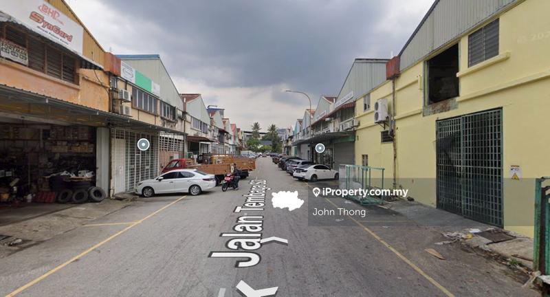 For Rent - Kepong Bandar Sri Damansara 1.5 Storey Factory For Rent