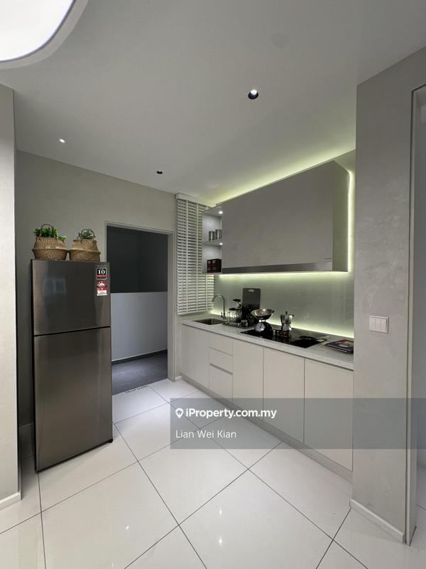 Residensi Servis untuk Dijual di M Azura oleh Lian Wei Kian - iProperty.com.my