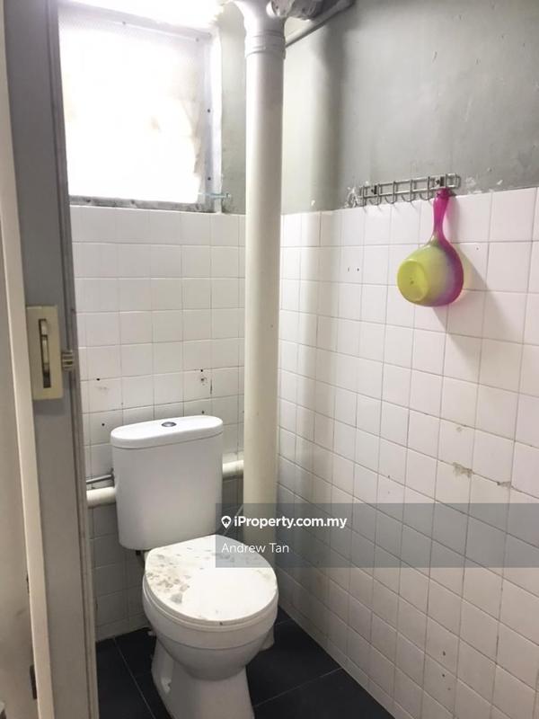 Rumah Pangsa untuk Dijual di Seksyen 2 Wangsa Maju Flat oleh Andrew Tan - iProperty.com.my