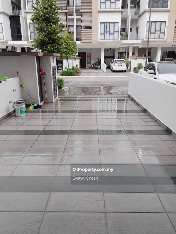 Townhouse for Sale in 16 Sierra, Puchong by Evelyn Cheah - iProperty.com.my
