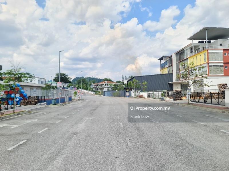 For Rent - RAWANG INTEGRATED, 3.5Storey SEMI-D FACTORY WITH LIFT, Approx 16K Sqft