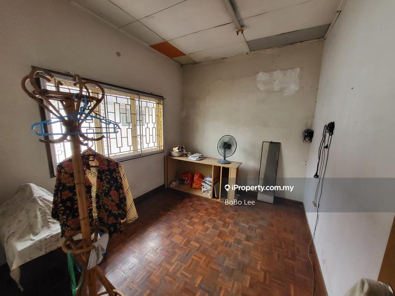 Semi-Detached House for Sale in Taman Overseas Union (Taman Oug), Jalan Klang Lama (Old Klang Road) by BoBo Lee - iProperty.com.my
