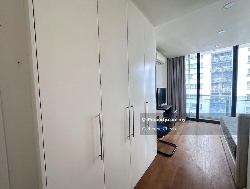 For Sale - 6 CapSquare