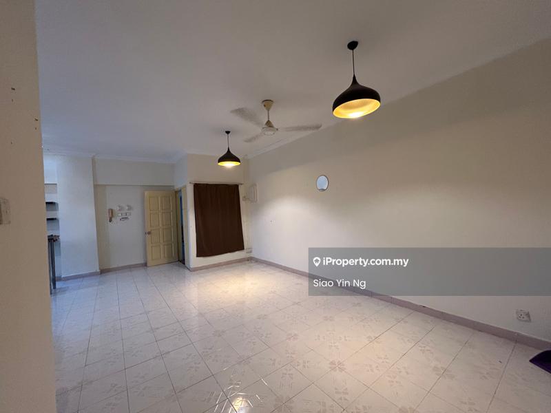 Condominium for Sale in Taman Desa Pesona by Wendy Ng - Living Room - iProperty.com.my