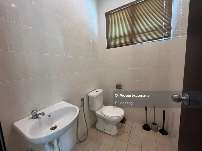 Banglo untuk Dijual di Country Heights, Kajang oleh Elaine Ding - iProperty.com.my