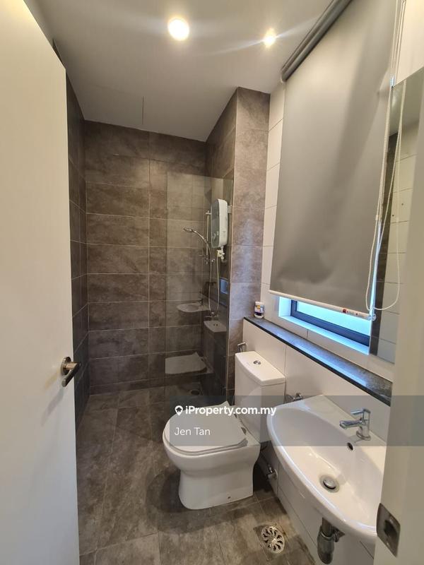 Rumah Berangkai 2 Tingkat untuk Dijual di Twentyfive7, Tanjong Duabelas oleh Jen Tan - iProperty.com.my