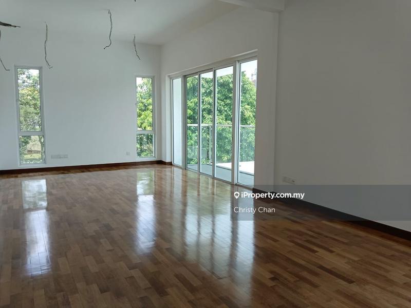 Bungalow House untuk Dijual di Taman Equine, Seri Kembangan oleh Christy Chan - iProperty.com.my
