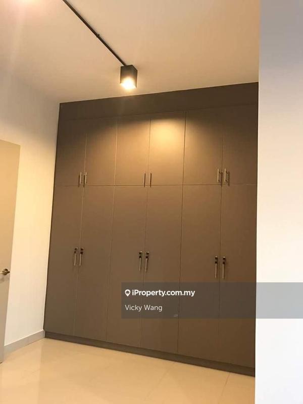 Rumah Berkembar untuk Dijual di Telok Panglima Garang, Selangor oleh Vicky Wang - iProperty.com.my