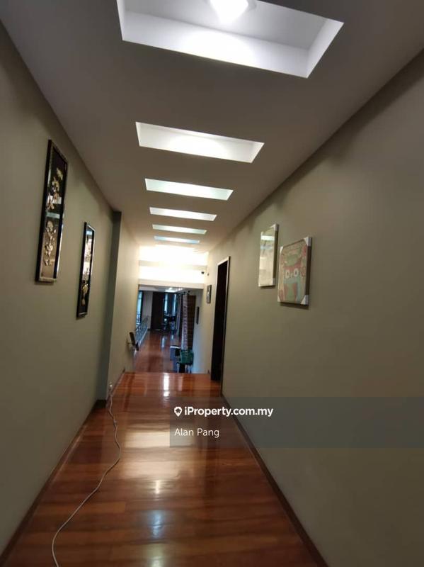 Bungalow House for Sale in Bukit Gita Bayu, Seri Kembangan by Alan Pang - iProperty.com.my