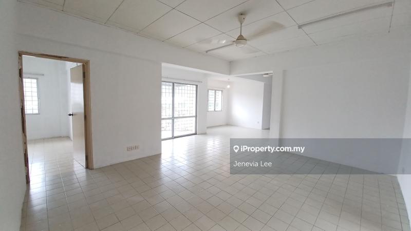 For Rent - Estana Court