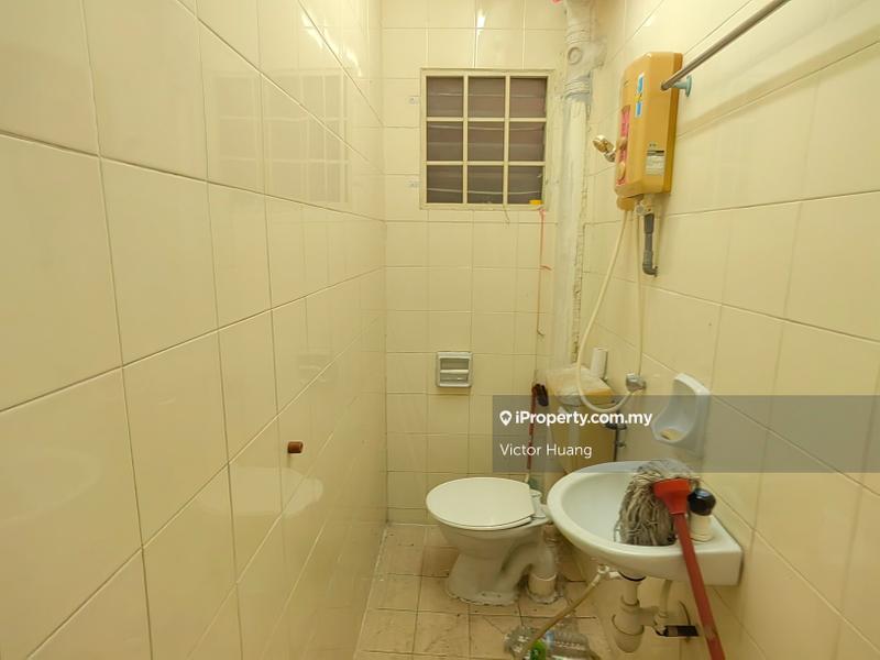 Pangsapuri untuk Dijual di saujana apartment oleh Victor Huang - iProperty.com.my