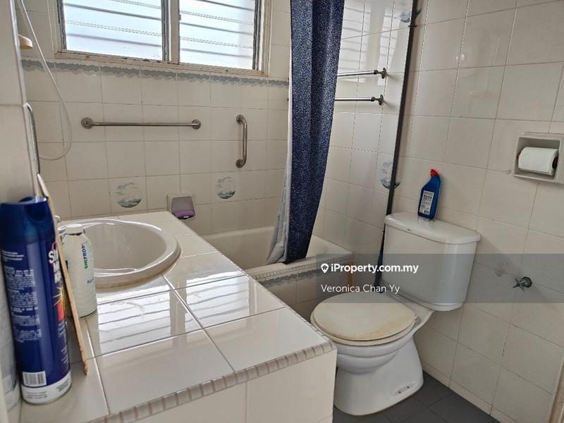 Bungalow House for Sale in Ukay Heights, Ampang by Veronica Chan Yy - iProperty.com.my