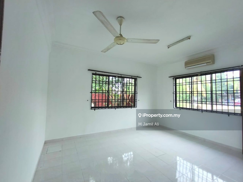 Bungalow House for Sale in Kampung Melayu, Kluang by M Jamil Ali - iProperty.com.my