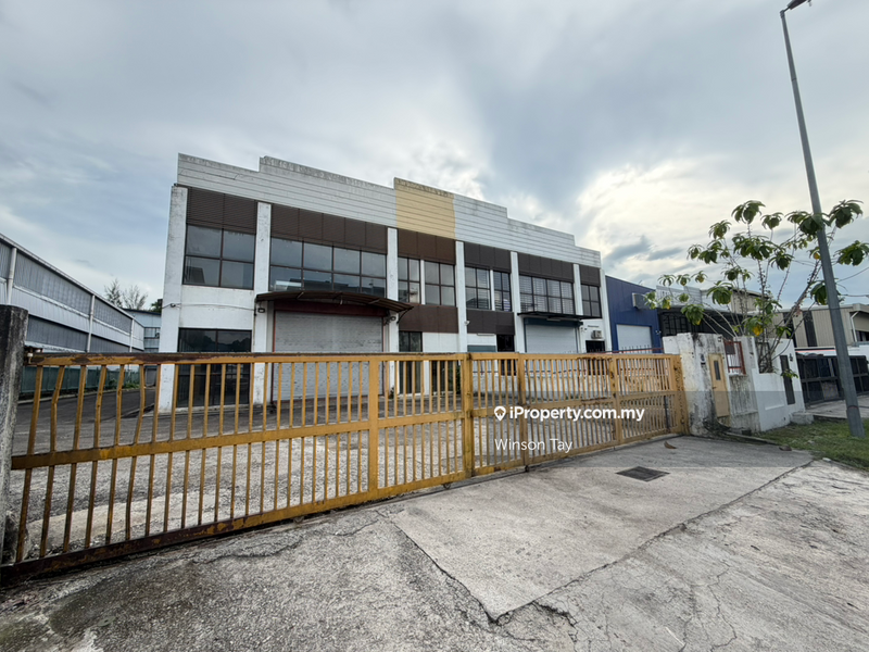 For Rent - Bandar Mahkota Cheras @ Kawasan Perindustrian Budiman 1.5 Storey Semi-D Factory