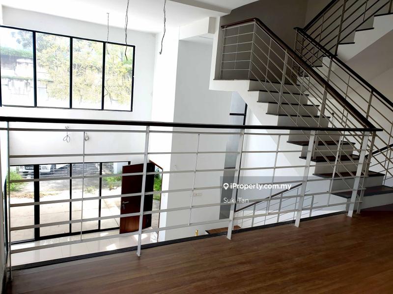 3-storey Terraced House for Sale in Lake Fields, Sungai Besi by Suki Tan - iProperty.com.my