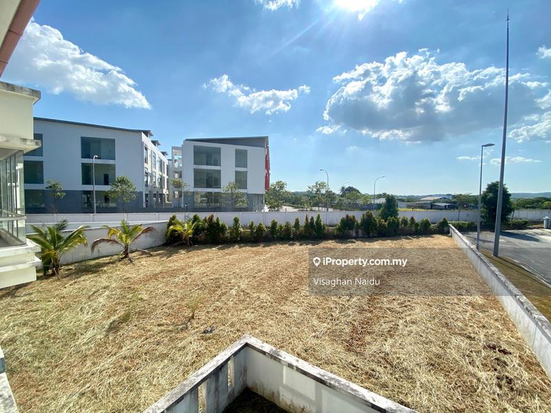 Rumah Berkembar untuk Dijual di Kota Emerald, Rawang oleh Visaghan Naidu - iProperty.com.my