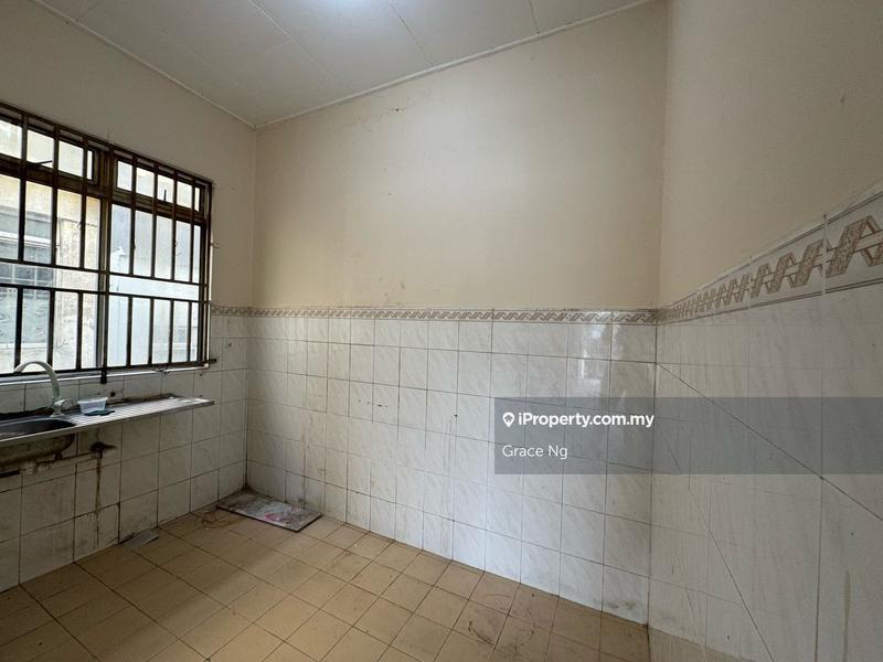 For Sale - Taman Tan Sri Yaacob