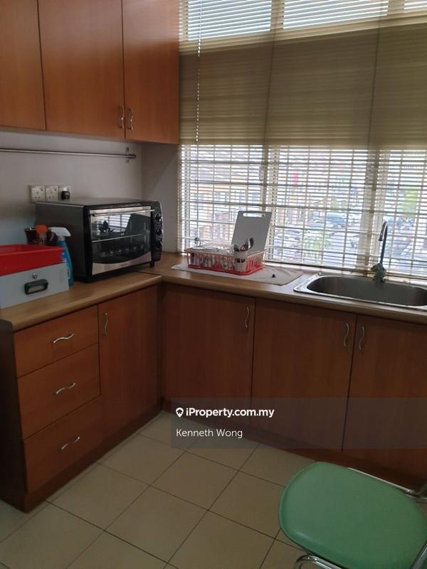 Pejabat untuk Dijual di Sunwaymas Commercial Centre, Dataran Prima, Petaling Jaya oleh Kenneth Wong - iProperty.com.my
